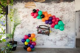 balloon garlands in multiple bunches